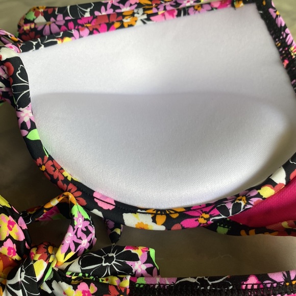 🎉Host Pick🎉 California Waves for Macys Strappy Push Up Swim Top - Picture 5 of 6